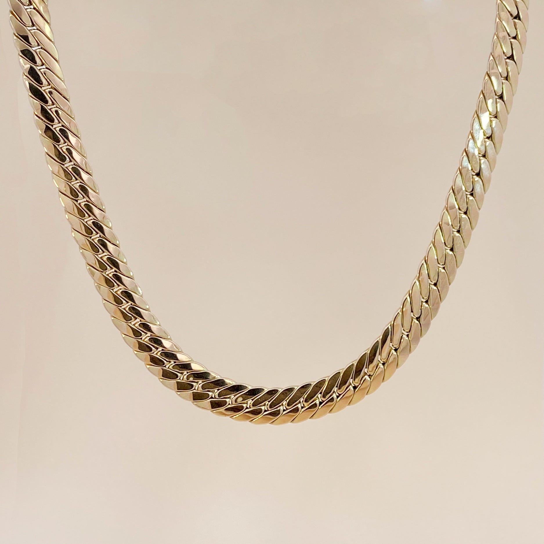 Cobra Necklace Golden