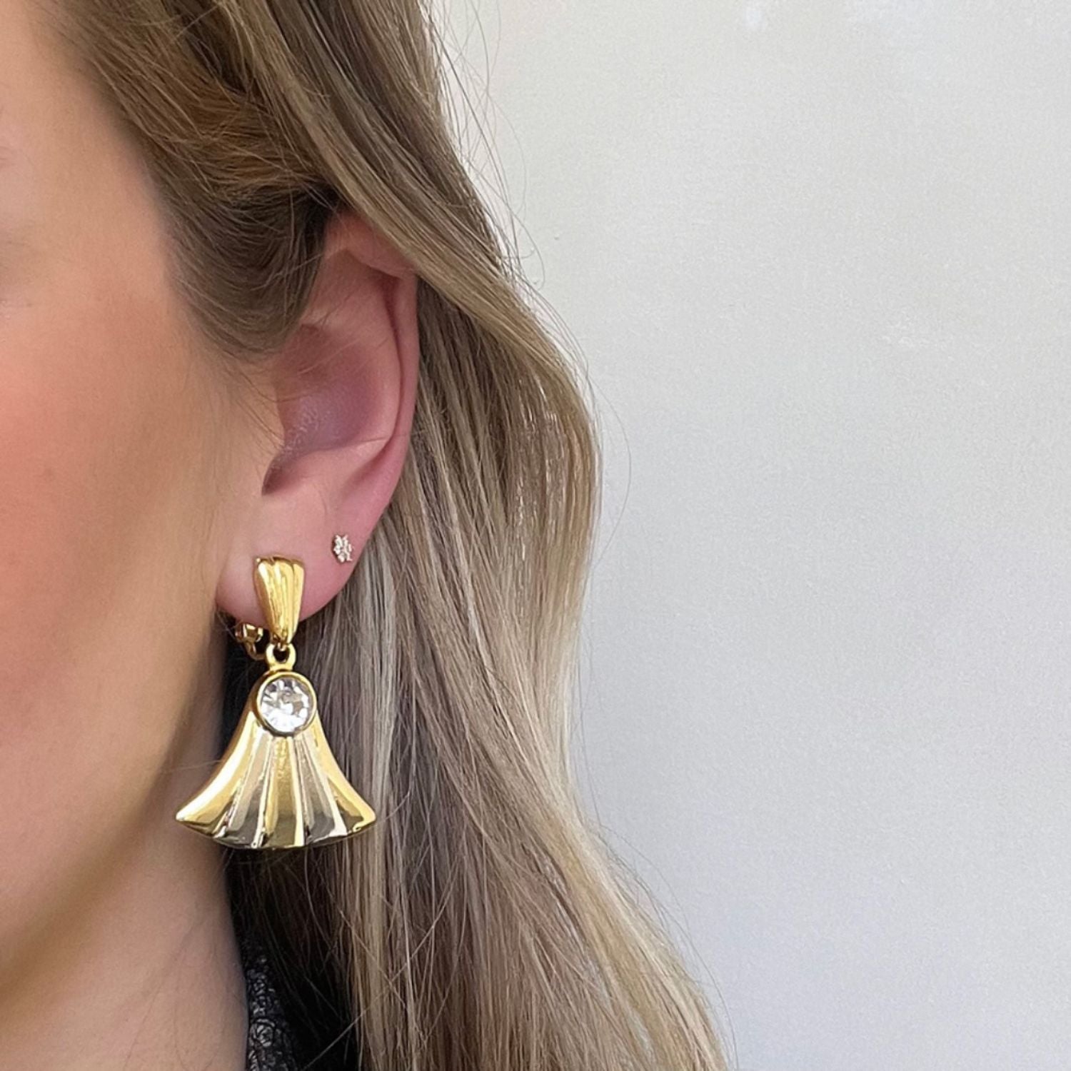 Vintage Shell earrings
