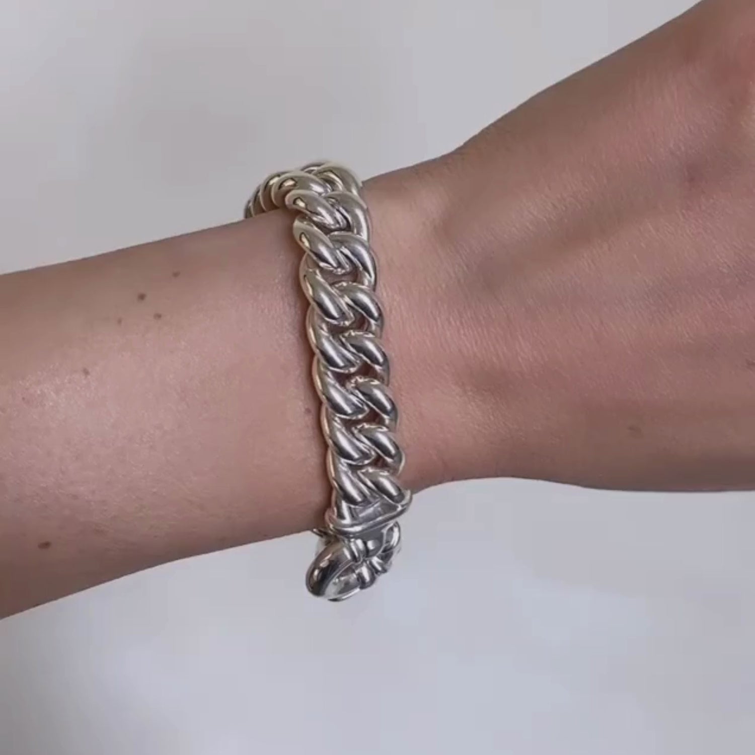 Silver Bold Gourmet Bracelet video